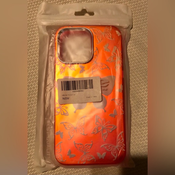 iPhone 15 Pro Max Fashion Case - Picture 3 of 4